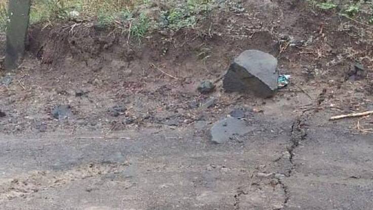 Córdoba: alertan por grietas en vías de Puerto Escondido, tras eventos sísmicos