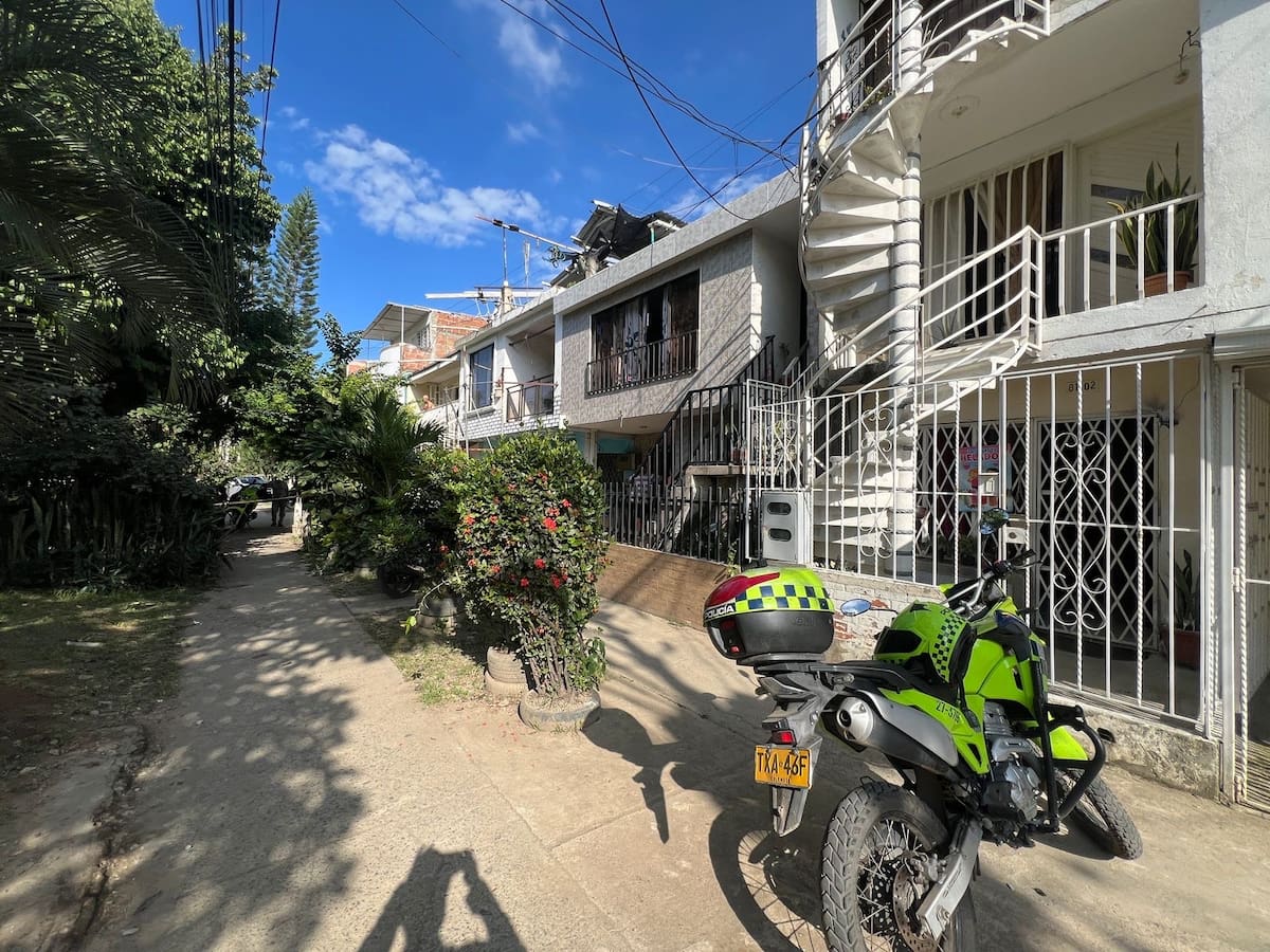 Intento de robo a vivienda en el norte de Cali terminó en enfrentamiento con la Policía