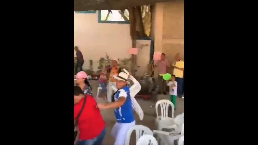 Según la policía en la confrontación no hubo heridos . Foto: captura