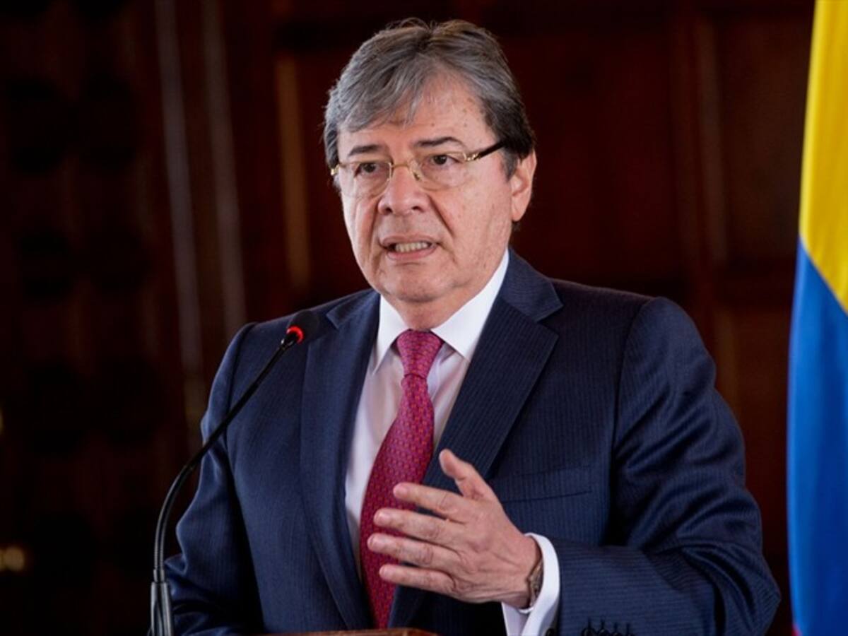 Colombia responde a decisión de Maduro de militarizar la frontera
