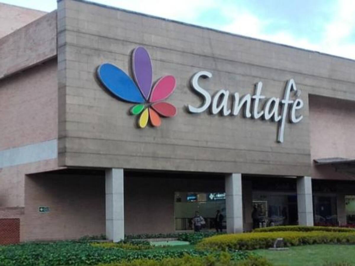 Víctima no tenía medidas de protección: Policía tras feminicidio en Centro Comercial Santafé
