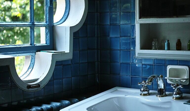 Aprende a decorar un baño pequeño. Foto: Pixabay
