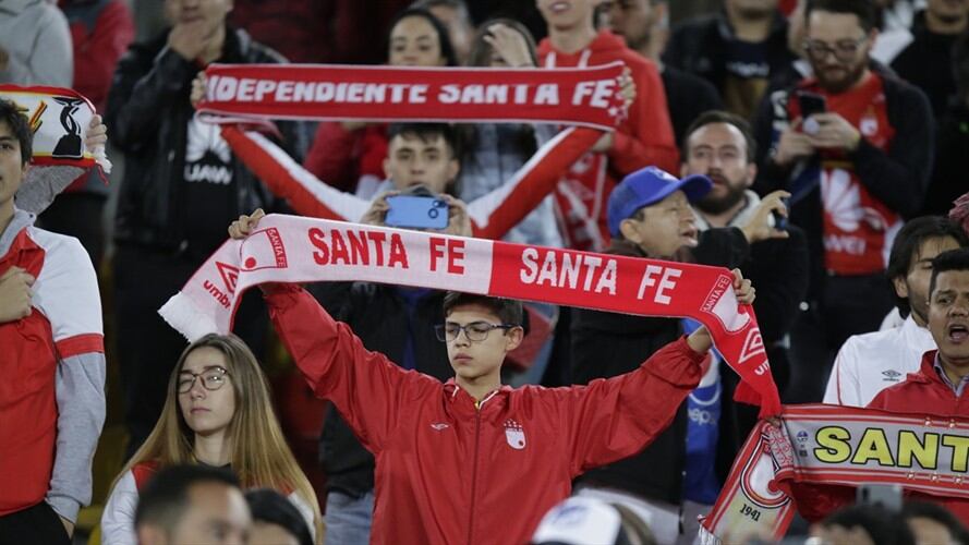 Hinchas de Santa Fe. Foto: Colprensa