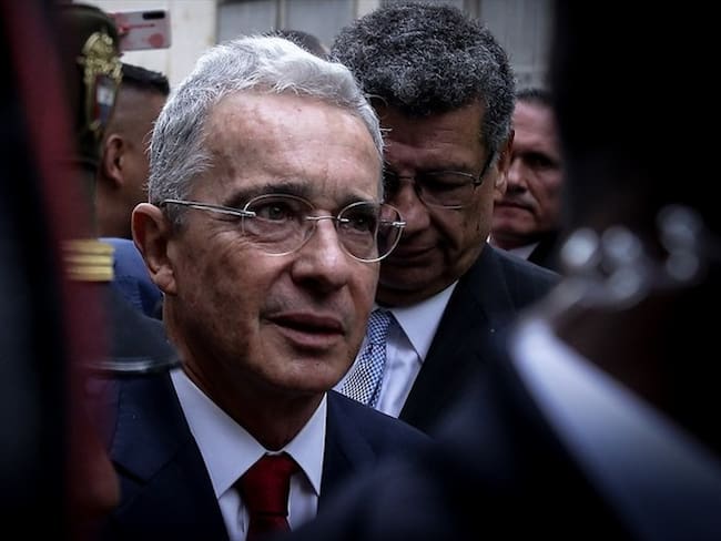 El expresidente Álvaro Uribe declaró en el juicio que se adelanta contra César Mauricio Velásquez, su antiguo secretario de prensa. Foto: Colprensa / DIEGO PINEDA