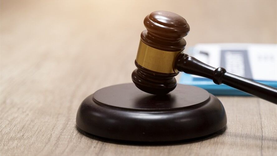 Se señala que en cada norma que se afecte, debe existir una carga argumentativa suficiente del por qué es necesario e imprescindible su modificación. Foto: Getty Images / SEKSAN MONGKHONKHAMSAO