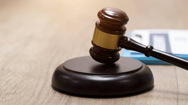 Se señala que en cada norma que se afecte, debe existir una carga argumentativa suficiente del por qué es necesario e imprescindible su modificación. Foto: Getty Images / SEKSAN MONGKHONKHAMSAO