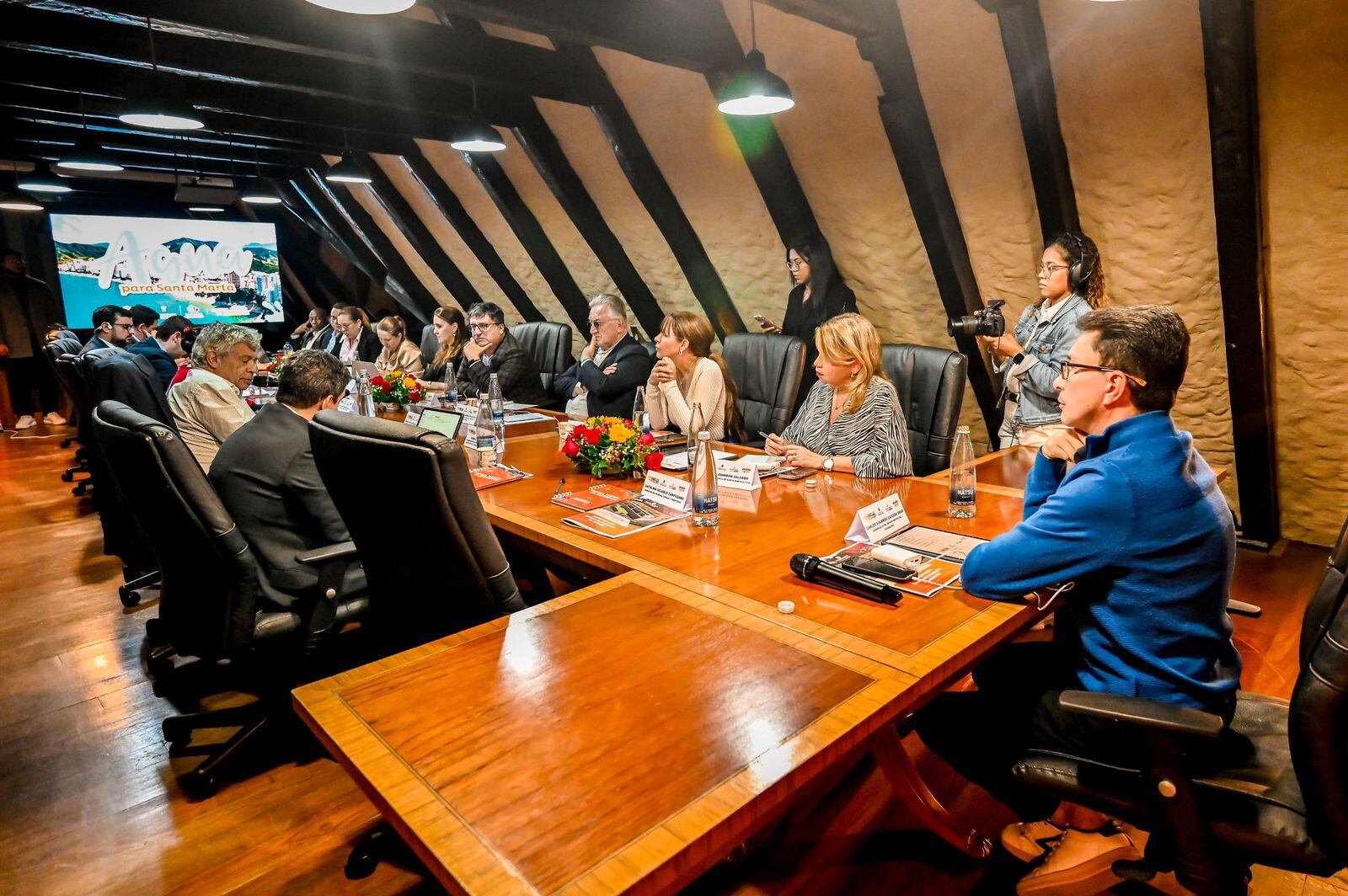 Reunión en Casa Magdalena/ Gobernación del Magdalena