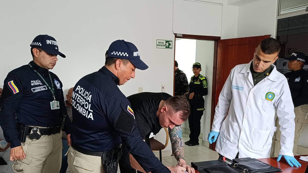 Policía extraditó a ocho integrantes de red de narcotráfico solicitados por EE.UU.