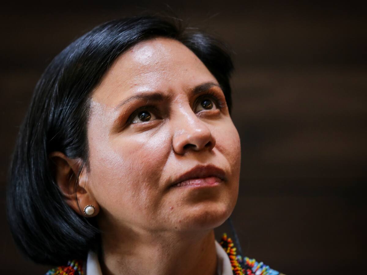 Directora de Unidad de Víctimas se reafirma en denuncias sobre Fondo de Reparación