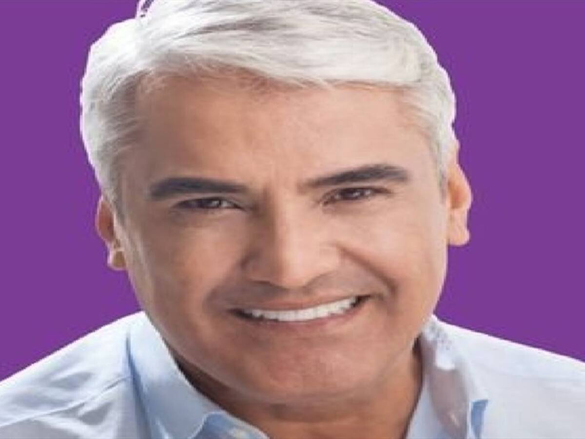 Elkin Bueno desistió a su candidatura como gobernador de Santander