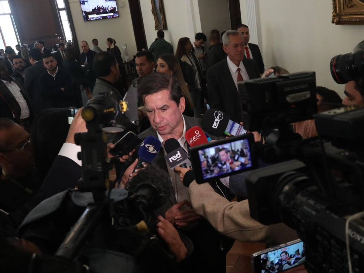 MinInterior anticipó remezón ministerial: “vienen renuncias y reorganización del gabinete”