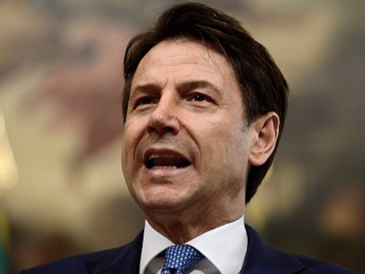 Exprimer ministro italiano Conte, investigado por la gestión de la pandemia