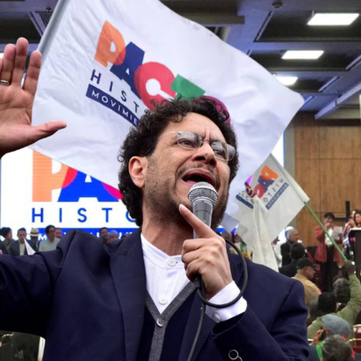 Corte Suprema ordena investigar falsa denuncia en que acusaban a Iván Cepeda de “pactos con narcos”