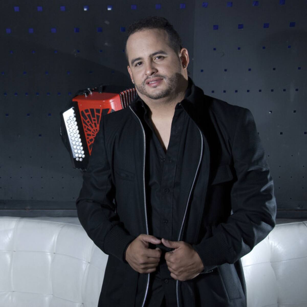Condenan a cuatro años de cárcel al cantante de vallenato Nelson Velásquez