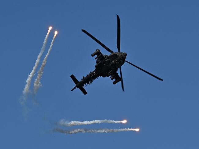 Helicópteros AH64 de Corea del Sur. (Photo by JUNG YEON-JE/AFP via Getty Images)