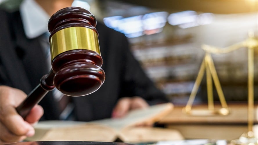 Los magistrados Julia Emma Garzón y Pedro Sanabria se acercan a cumplir 13 años en el poder de dicha Sala que investiga y sanciona a abogados, jueces y fiscales. Foto: Getty Images / NARUECHA JENTHAISONG