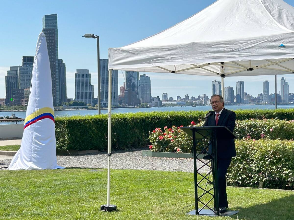 Monumento Kusikawsay, hecho con antiguas armas de las Farc, fue inaugurado en la ONU
