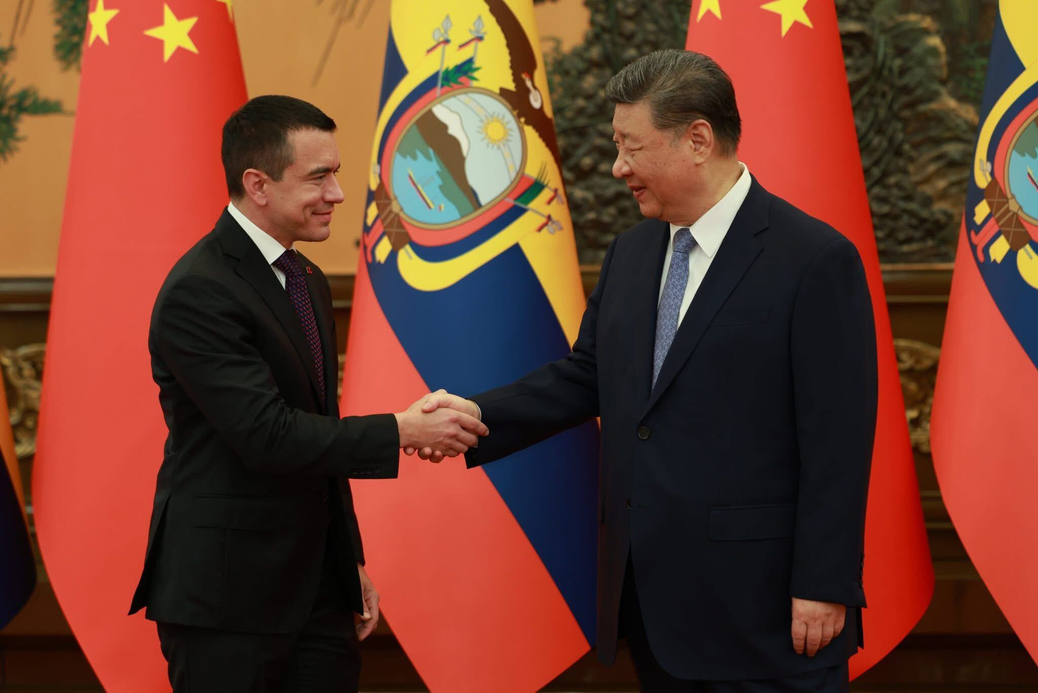 Xi Jinping y Daniel Noboa pretenden impulsar cooperación entre China y Ecuador bajo Nuevas Rutas de la Seda. EFE/ Presidencia de Ecuador