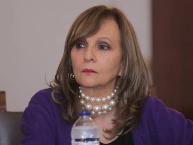No pueden tachar mi vida profesional diciendo que soy amiga de Petro: Ángela María Robledo