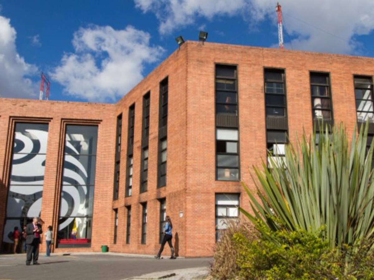 RTVC asegura que no hace apología a la violencia tras comentarios sobre Manuel Marulanda