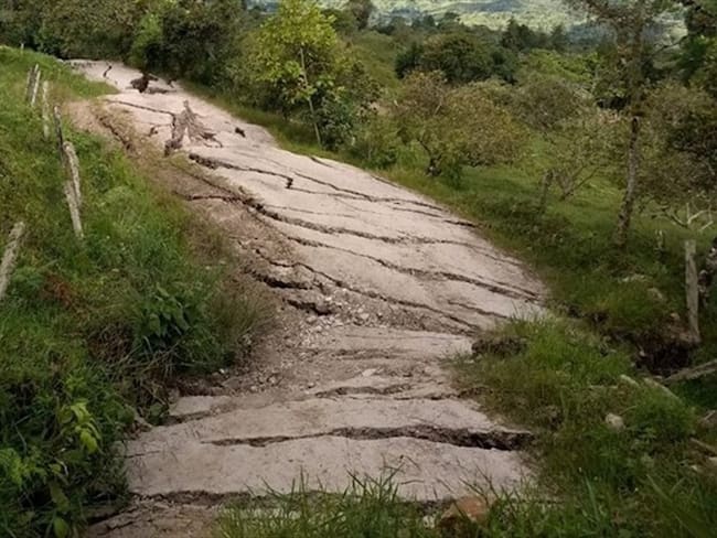 Se dio inicio al estudio en zona rural en el municipio de San Eduardo (Boyacá) tras la falla geológica que provocó agrietamientos en zona rural. Foto: Jorge Herrera