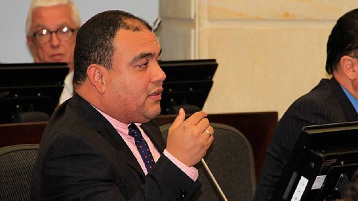 Senador Antonio Correa seguirá procesado en libertad: Corte Suprema