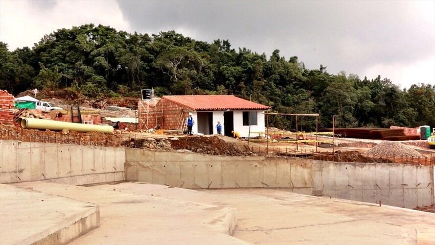 Se denuncian unidades que no poseen las condiciones para ser habitadas, casas abandonadas, inconclusas o falta de redes eléctricas. Foto: Colprensa