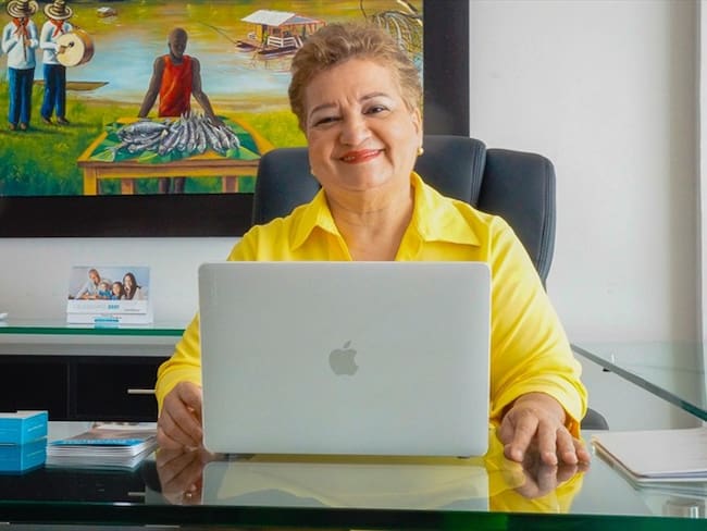 Marta Sáenz se posesionó como directora administrativa de la Caja de Compensación Familiar de Córdoba. Foto: prensa Comfacor