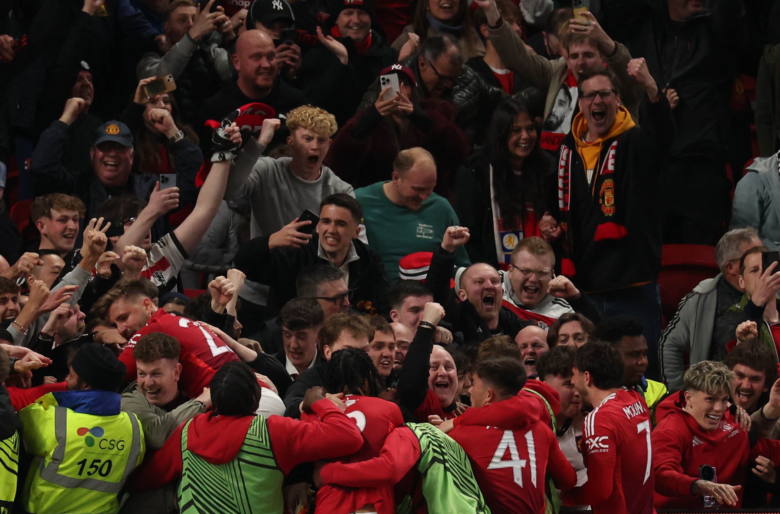Jugadores del Manchester United. Foto: EFE/EPA/ADAM VAUGHAN
