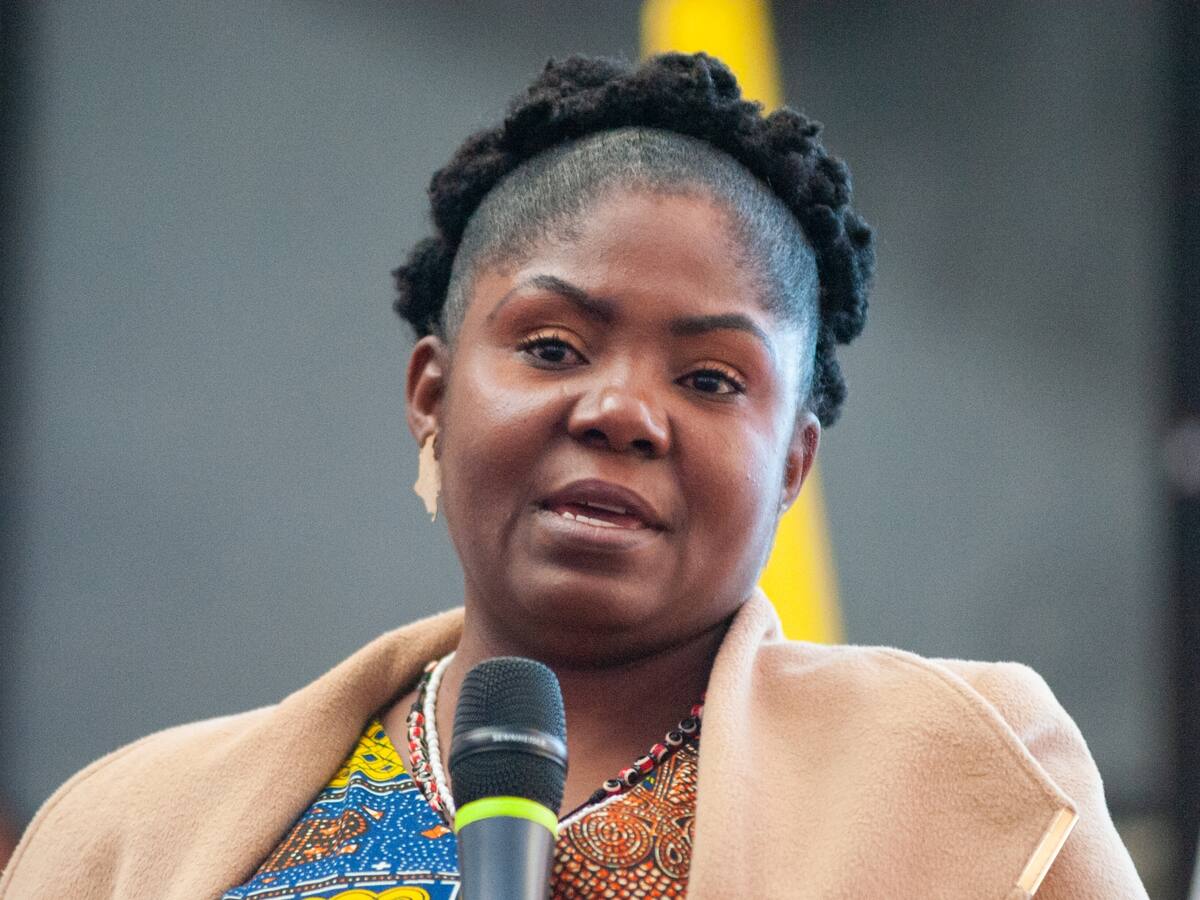 Francia Márquez estuvo en CNE por solicitud de personería jurídica para su movimiento