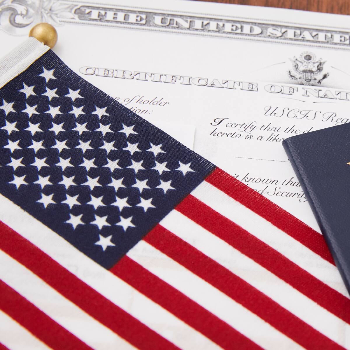 EE.UU. finalizó la extensión automática de los permisos de trabajo para ciertos migrantes