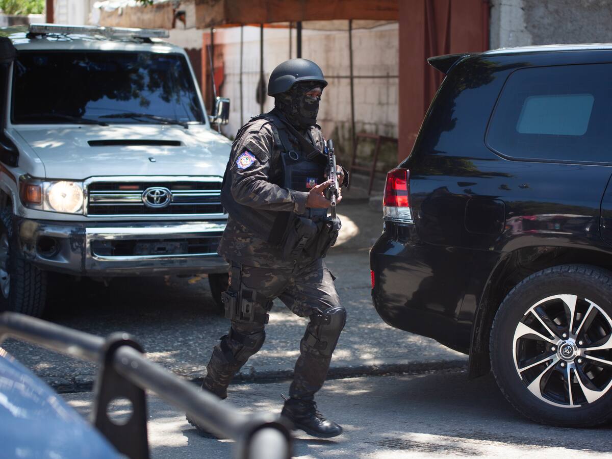 Gobierno haitiano, en alerta tras ataque de bandas armadas que dejó más de 70 muertos