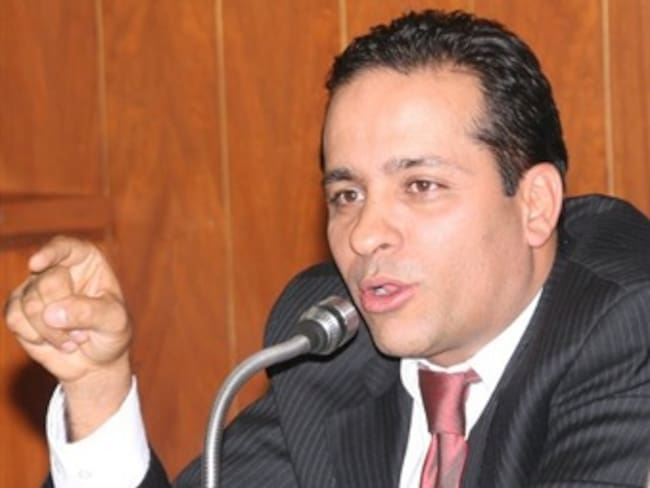 Plan laboral de TLC se incumple, denuncia senador colombiano en EEUU