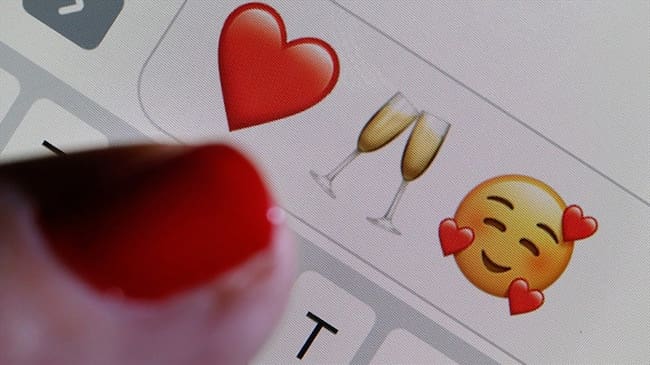 ¿Por qué los emojis ayudarían a que las personas tengan más sexo?. Foto: Getty Images