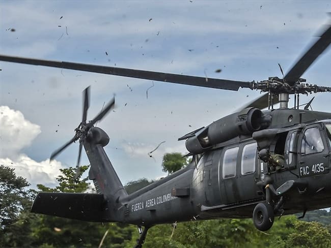 Accidente de helicóptero de militares se dio por falta de combustible: Roy Barreras. Foto: Referencia Getty