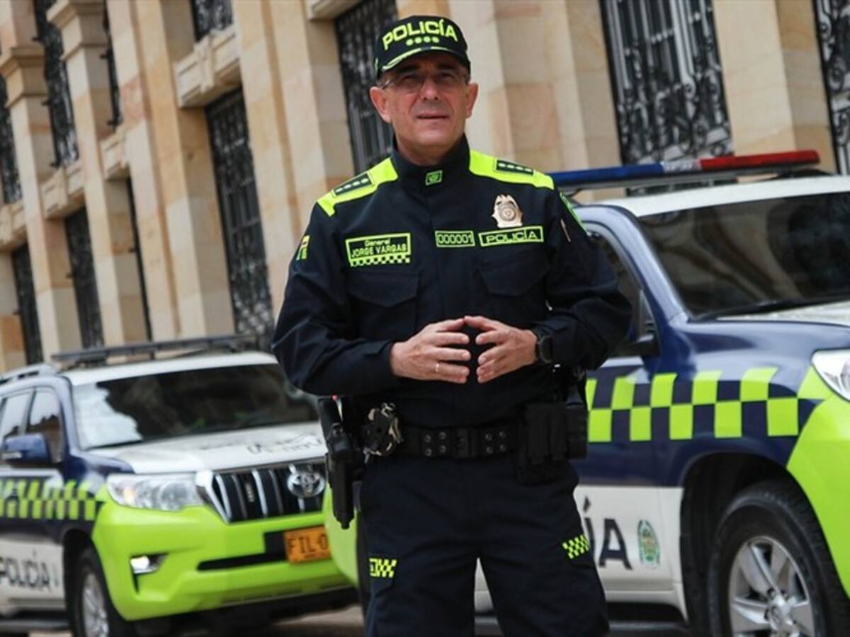 Acusan al Gobierno de ocultar el costo del cambio de uniformes de la Policía