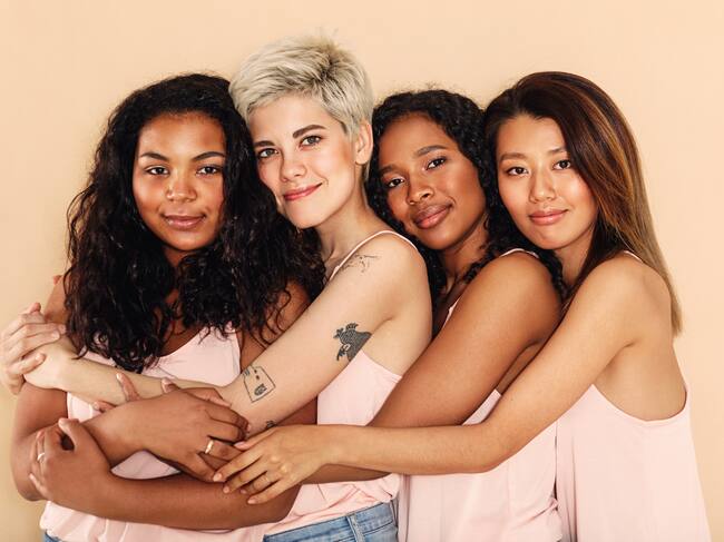 Imagen de referencia. Grupo de mujeres. Foto: Getty Images