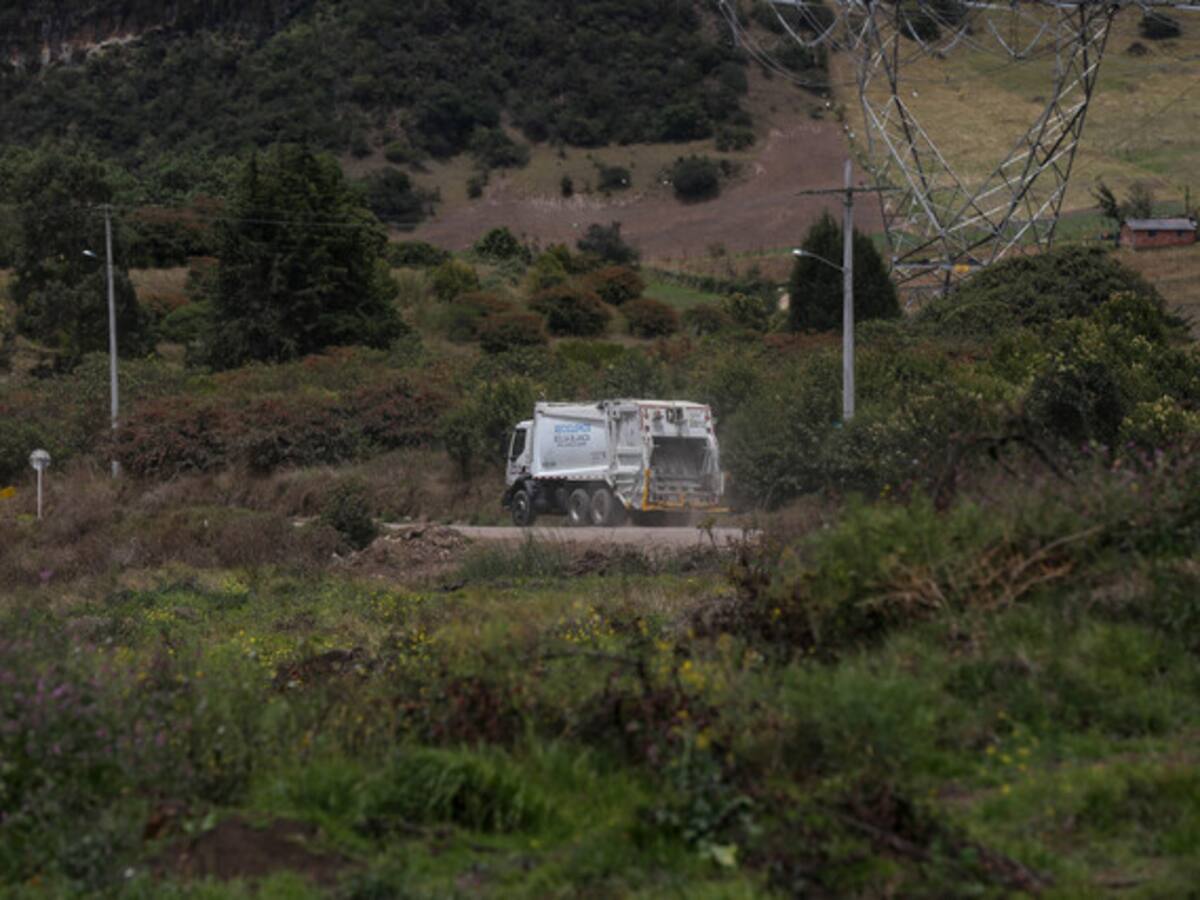 UAESP y habitantes de Mochuelo llegaron a acuerdo para levantar protestas en relleno Doña Juana