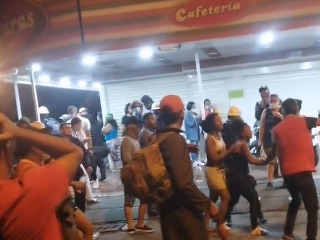 Ciudadanos reportaron la afectación de varias personas por gases lacrimógenos, entre ellos menores de edad.. Foto: Cortesía