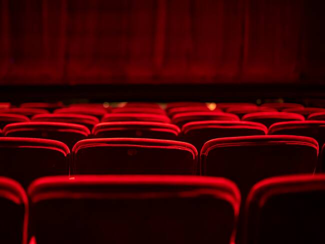 Imagen de referencia de sala de cine. Foto: Getty Images.