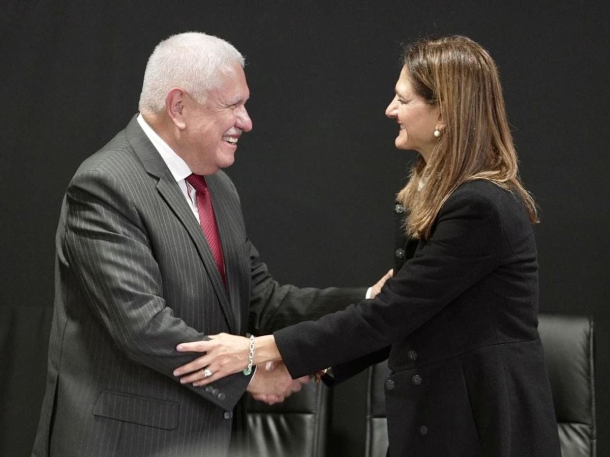 Colombia y Ecuador abren la frontera para transportadores de carga internacional