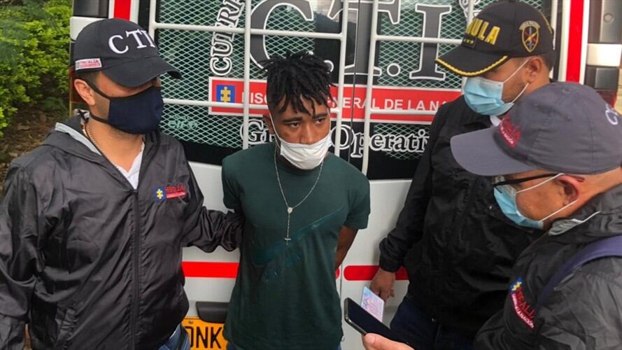 Alias "El Abuelo" también era el autor material de muertes selectivas, extorsiones y desaparición forzada en el corregimiento La Guayacana, Llórente en el municipio de Tumaco, Nariño. Foto: Prensa Tercera Brigada