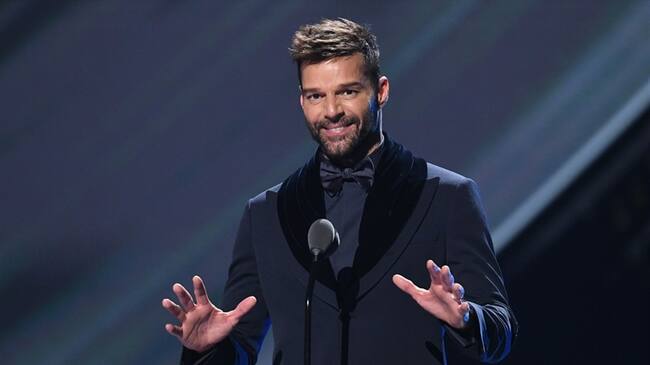Ricky Martin se hizo un envejecido look . Foto: Kevin Winter/Getty Images