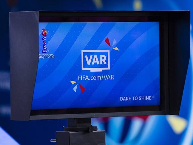 Para exarbitro Iturralde debe revisar el VAR gente joven para rapidez en decisiones