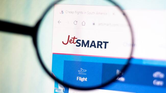 La Aerocivil confirmó la llegada a Colombia de la nueva aerolínea JetSmart. Foto: Getty Images
