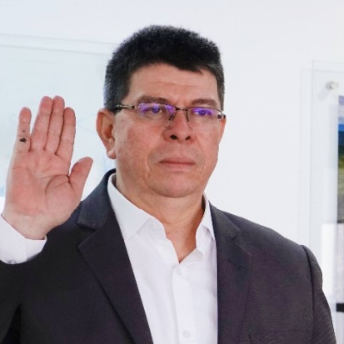 Ventura Group denuncia penalmente al director de la ANLA por suspensión del Muelle 13