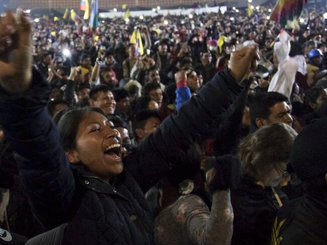 ¿Cómo se logró desbloquear las negociaciones en Ecuador y derogar el decreto 883?