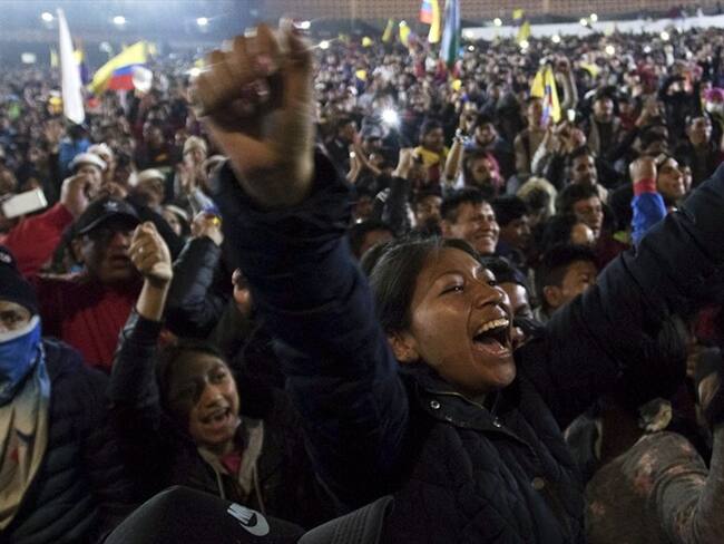 ¿Cómo se logró desbloquear las negociaciones en Ecuador y derogar el decreto 883?