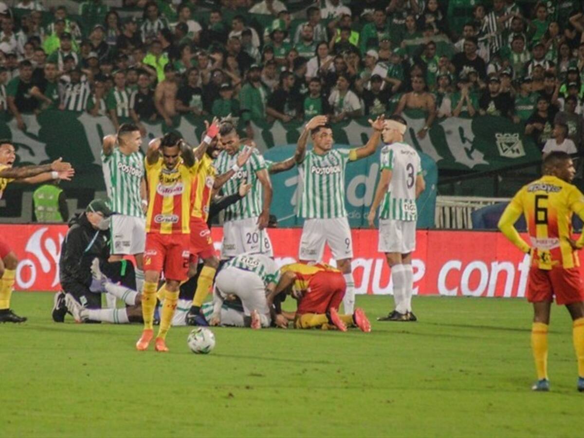 Baldomero Perlaza sufre impresionante lesión de tobillo en partido con el Nacional
