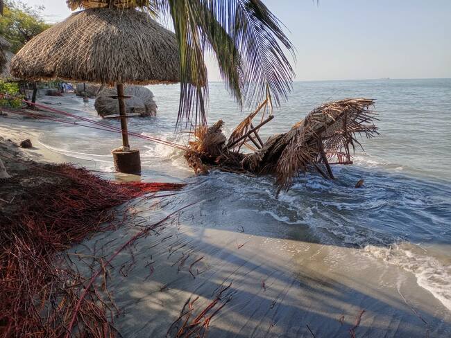 Kioskos derribados en Santa Marta. Foto: Smunistrada Iván Calderón